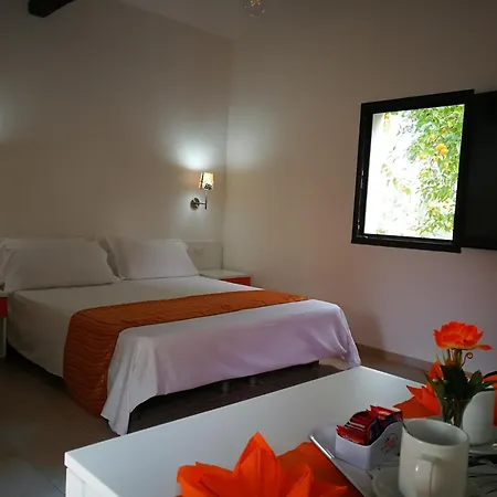 Holiday home Inviting In With Swimming Pool *